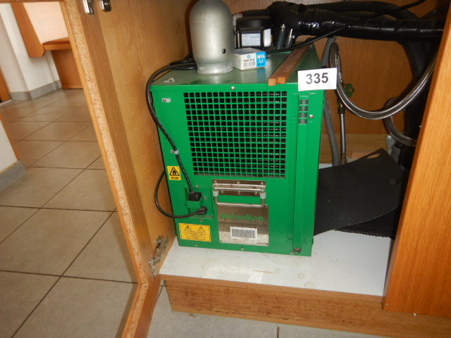 Durchlaufkühler für Zapfanlage inkl. Armaturen im Keller - Fassanlage