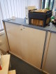 BLAHA Aktenschrank unten, blaue Kante, Maße: ca. L 120 x H 118 x T 42 cm, 3 Ordnerhöhen BLAHA Aktenschrank unten, blaue Kante, Maße: ca. L 120 x H 118 x T 42 cm, 3 Ordnerhöhen