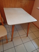 4 Stk. Tische (3 x 107x75cm, 1 x 75x75cm, 1x 120x80cm) 4 Stk. Tische (3 x 107x75cm, 1 x 75x75cm, 1x 120x80cm)