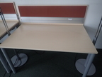 Schreibtisch mit Rückwand L 140 x 80 cm Schreibtisch mit Rückwand L 140 x 80 cm