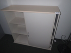 BENE Aktenschrank, Maße: ca. B 120 x H 113 cm, 3 Ordner hoch, mit Schiebetüren BENE Aktenschrank, Maße: ca. B 120 x H 113 cm, 3 Ordner hoch, mit Schiebetüren
