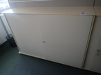 BENE Aktenschrank, Maße: ca. B 160 x H 113 cm, 3 Ordner hoch, mit Schiebetüren BENE Aktenschrank, Maße: ca. B 160 x H 113 cm, 3 Ordner hoch, mit Schiebetüren