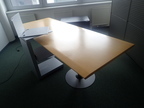 Cheftisch mit PC-Konsole ca. 240 x 90 cm Cheftisch mit PC-Konsole ca. 240 x 90 cm