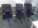 3 Stk. Bürodrehstühle mit Armlehnen, Netzbezug, schwarz, Modell Comforto 3 Stk. Bürodrehstühle mit Armlehnen, Netzbezug, schwarz, Modell Comforto