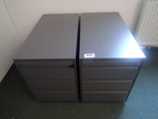 2 Stk. BENE Rollcontainer, Anthrazit, ca. B 43 x H 59 x T 80 cm 2 Stk. BENE Rollcontainer, Anthrazit, ca. B 43 x H 59 x T 80 cm