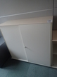 BENE Aktenschrank, Maße: ca. B 120 x H 113 cm, 3 Ordner hoch, mit Schiebetüren BENE Aktenschrank, Maße: ca. B 120 x H 113 cm, 3 Ordner hoch, mit Schiebetüren