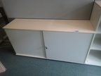 BENE Aktenschrank, Maße: ca. B 160 x H 80 cm, 2 Ordner hoch, mit Schiebetüren BENE Aktenschrank, Maße: ca. B 160 x H 80 cm, 2 Ordner hoch, mit Schiebetüren