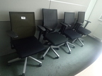 4 Stk. Bürodrehstühle mit Armlehnen, Netzbezug, schwarz, Modell Comforto 4 Stk. Bürodrehstühle mit Armlehnen, Netzbezug, schwarz, Modell Comforto