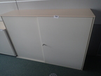 BENE Aktenschrank, Maße: ca. B 160 x H 113 cm, 3 Ordner hoch, mit Schiebetüren BENE Aktenschrank, Maße: ca. B 160 x H 113 cm, 3 Ordner hoch, mit Schiebetüren