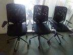 3 Stk. Bürodrehstühle mit Armlehnen, Netzbezug, schwarz 3 Stk. Bürodrehstühle mit Armlehnen, Netzbezug, schwarz