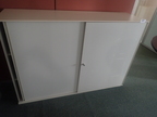 BENE Aktenschrank, Maße: ca. B 160 x H 113 cm, 3 Ordner hoch, mit Schiebetüren BENE Aktenschrank, Maße: ca. B 160 x H 113 cm, 3 Ordner hoch, mit Schiebetüren