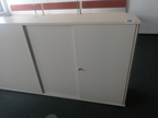BENE Aktenschrank, Maße: ca. B 120 x H 113 cm, 3 Ordner hoch, mit Schiebetüren BENE Aktenschrank, Maße: ca. B 120 x H 113 cm, 3 Ordner hoch, mit Schiebetüren