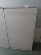 Unifor Aktenschrank mit Rollosystem, Farbe grau, Maße: ca. B 90 x T 46 x 153 cm, 4 Ordner hoch Unifor Aktenschrank mit Rollosystem, Farbe grau, Maße: ca. B 90 x T 46 x 153 cm, 4 Ordner hoch