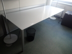 Schreibtisch ca. 90 x 240 cm Schreibtisch ca. 90 x 240 cm