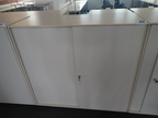BENE Aktenschrank, Maße: ca. B 120 x H 113 cm, 3 Ordner hoch, mit Schiebetüren BENE Aktenschrank, Maße: ca. B 120 x H 113 cm, 3 Ordner hoch, mit Schiebetüren