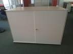 BENE Aktenschrank, Maße: ca. B 160 x H 113 cm, 3 Ordner hoch, mit Schiebetüren BENE Aktenschrank, Maße: ca. B 160 x H 113 cm, 3 Ordner hoch, mit Schiebetüren