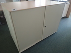 BENE Aktenschrank, Maße: ca. B 160 x H 113 cm, 3 Ordner hoch, mit Schiebetüren BENE Aktenschrank, Maße: ca. B 160 x H 113 cm, 3 Ordner hoch, mit Schiebetüren
