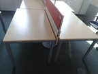 BENE Doppelarbeitsplatz bestehend aus 2 Schreibtischen je 140 x 80 cm inkl. Raumtrennwand H ca. 122 cm BENE Doppelarbeitsplatz bestehend aus 2 Schreibtischen je 140 x 80 cm inkl. Raumtrennwand H ca. 122 cm