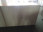 BENE Aktenschrank, Maße: ca. B 160 x H 113 cm, 3 Ordner hoch, mit Schiebetüren BENE Aktenschrank, Maße: ca. B 160 x H 113 cm, 3 Ordner hoch, mit Schiebetüren