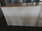 BENE Aktenschrank, Maße: ca. B 160 x H 113 cm, 3 Ordner hoch, mit Schiebetüren BENE Aktenschrank, Maße: ca. B 160 x H 113 cm, 3 Ordner hoch, mit Schiebetüren