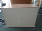 BENE Aktenschrank, Maße: ca. B 160 x H 113 cm, 3 Ordner hoch, mit Schiebetüren BENE Aktenschrank, Maße: ca. B 160 x H 113 cm, 3 Ordner hoch, mit Schiebetüren