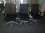 3 Stk. Bürodrehstühle mit Armlehnen, Netzbezug, schwarz, Modell Comforto 3 Stk. Bürodrehstühle mit Armlehnen, Netzbezug, schwarz, Modell Comforto