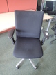 Bürodrehstuhl mit Armlehnen, Netzbezug, schwarz, Modell Comforto Bürodrehstuhl mit Armlehnen, Netzbezug, schwarz, Modell Comforto