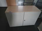 Aktenschrank mit Doppeltüre 100 x 72 cm, 2 Ordnerhöhen Aktenschrank mit Doppeltüre 100 x 72 cm, 2 Ordnerhöhen