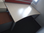 BENE Schreibtisch geschwungen mit Rückwand, ca. L 180 x B 90 - 100 cm BENE Schreibtisch geschwungen mit Rückwand, ca. L 180 x B 90 - 100 cm