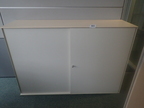 BENE Aktenschrank, Maße: ca. B 160 x H 113 cm, 3 Ordner hoch, mit Schiebetüren BENE Aktenschrank, Maße: ca. B 160 x H 113 cm, 3 Ordner hoch, mit Schiebetüren