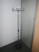 Kleiderständer in Chromausführung, Modell Valenti, DM 44 cm, H 164 cm Kleiderständer in Chromausführung, Modell Valenti, DM 44 cm, H 164 cm