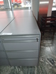 3 Stk. BENE Rollcontainer, Anthrazit, ca. B 43 x H 59 x T 80 cm 3 Stk. BENE Rollcontainer, Anthrazit, ca. B 43 x H 59 x T 80 cm