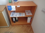Schrank offen, 2 Ordnerhöhen ca. B 84 x T 41 x H 100 cm Schrank offen, 2 Ordnerhöhen ca. B 84 x T 41 x H 100 cm
