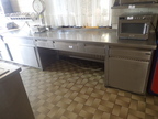Edelstahl Arbeitspult mit Auszugsladen - Panierlade und Schiebetürelement, Arbeitsplatte 2teilig, ca. 342 x 76 x 85 cm Edelstahl Arbeitspult mit Auszugsladen - Panierlade und Schiebetürelement, Arbeitsplatte 2teilig, ca. 342 x 76 x 85 cm