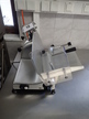 Wurstaufschnittmaschine in Edelstahl Modell Idea 0.154 kW, 14 kg, Sägeblatt DM ca. 200 mm Wurstaufschnittmaschine in Edelstahl Modell Idea 0.154 kW, 14 kg, Sägeblatt DM ca. 200 mm