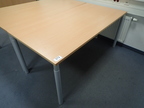 HALI Schreibtisch in Buche mit Kabelkanal ca. 160 x 90 cm HALI Schreibtisch in Buche mit Kabelkanal ca. 160 x 90 cm