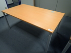 HALI Schreibtisch in Buche mit Kabelkanal ca. 160 x 90 cm HALI Schreibtisch in Buche mit Kabelkanal ca. 160 x 90 cm
