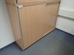 HALI Aktenschrank mit Schiebetür 160 x 43 x 116 cm, 3 Ordner hoch HALI Aktenschrank mit Schiebetür 160 x 43 x 116 cm, 3 Ordner hoch
