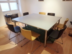 Besprechungstischegruppe 2 teilig je ca. 180x80 cm + 6 Besucherstühle Besprechungstischegruppe 2 teilig je ca. 180x80 cm + 6 Besucherstühle