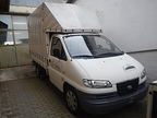 Hyundai Pritschenwagen mit Planenaufbau, Plateaugröße Innenlichte 285 x 172 x 200 cm, Eigengewicht 1920 kg, 74 kW, 3-Sitzer mit Spoiler, KM Stand abgelesen 44973 (für den Kilometerstand liegt ein lückenloser Servienachweis vor), Fahrzeug im Topzustand Hyundai Pritschenwagen mit Planenaufbau, Plateaugröße Innenlichte 285 x 172 x 200 cm, Eigengewicht 1920 kg, 74 kW, 3-Sitzer mit Spoiler, KM Stand abgelesen 44973 (für den Kilometerstand liegt ein lückenloser Servienachweis vor), Fahrzeug im Topzustand