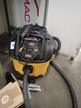 Dewalt Industriestaubsauger Modell DWV 90 1 L mit Zubehör Dewalt Industriestaubsauger Modell DWV 90 1 L mit Zubehör