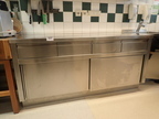 Edelstahl Küchenmodul mit 4 Auszugsladen, Unterteil mit Doppelschiebetür, Maße: L 170 x T 70 x H 86 cm Edelstahl Küchenmodul mit 4 Auszugsladen, Unterteil mit Doppelschiebetür, Maße: L 170 x T 70 x H 86 cm
