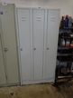3-fach-Spind ca. B 90 x T 50 x H 180 cm 3-fach-Spind ca. B 90 x T 50 x H 180 cm