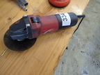 Winkelschleifer Milwaukee 220 - 40 V, 750 W- 50 - 60 Hz Winkelschleifer Milwaukee 220 - 40 V, 750 W- 50 - 60 Hz