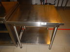 Zanussi Edelstahl-Arbeitstisch ca. B 80 x T 70 x H 83 cm Zanussi Edelstahl-Arbeitstisch ca. B 80 x T 70 x H 83 cm