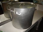 1 Stk. Edelstahl Kochtopf DM 54 cm x H 45 cm mit Deckel 1 Stk. Edelstahl Kochtopf DM 54 cm x H 45 cm mit Deckel