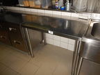 Zanussi Edelstahl Arbeitstisch freistehend ca. 100 x 70 cm Zanussi Edelstahl Arbeitstisch freistehend ca. 100 x 70 cm