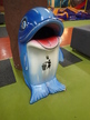 Mülleimer Motiv Delphin B ca. 60 x H 120 x T 60 cm Mülleimer Motiv Delphin B ca. 60 x H 120 x T 60 cm