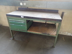 Werkbank 150 x 70 x 94 cm mit 3 Laden inkl. Restwerkzeug Werkbank 150 x 70 x 94 cm mit 3 Laden inkl. Restwerkzeug