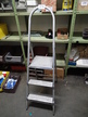 3stufige Alu-Stehleiter 3stufige Alu-Stehleiter